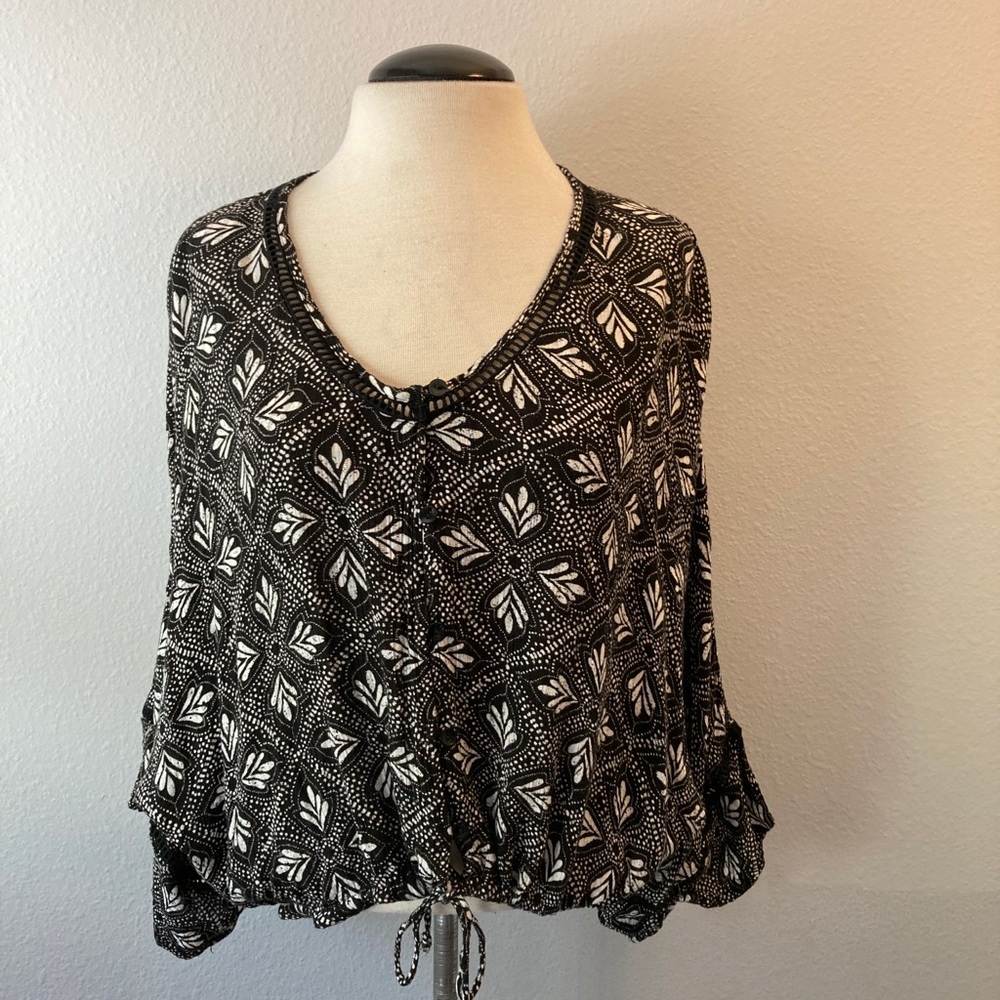 Rip Curl Black Print Boho Drawstring Waist Blouse… - image 1